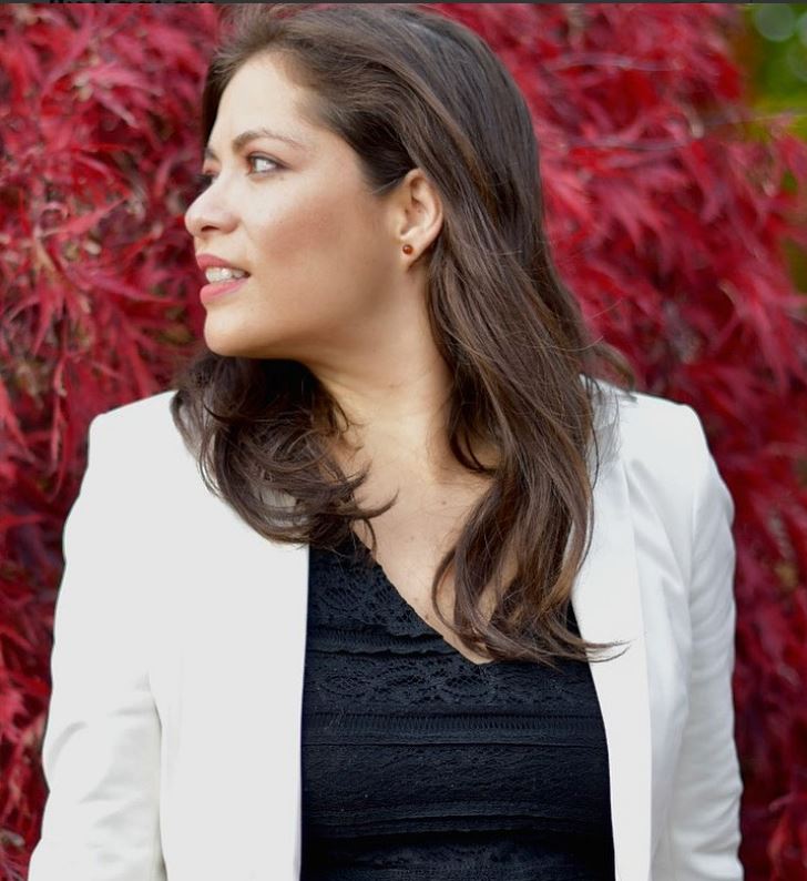 Latinx influencers Mariel Jumpa, CEO, founder, sustainable fashion advocate, community builder