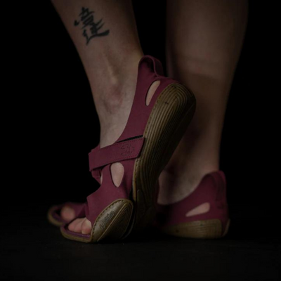 barefoot sandals Europe