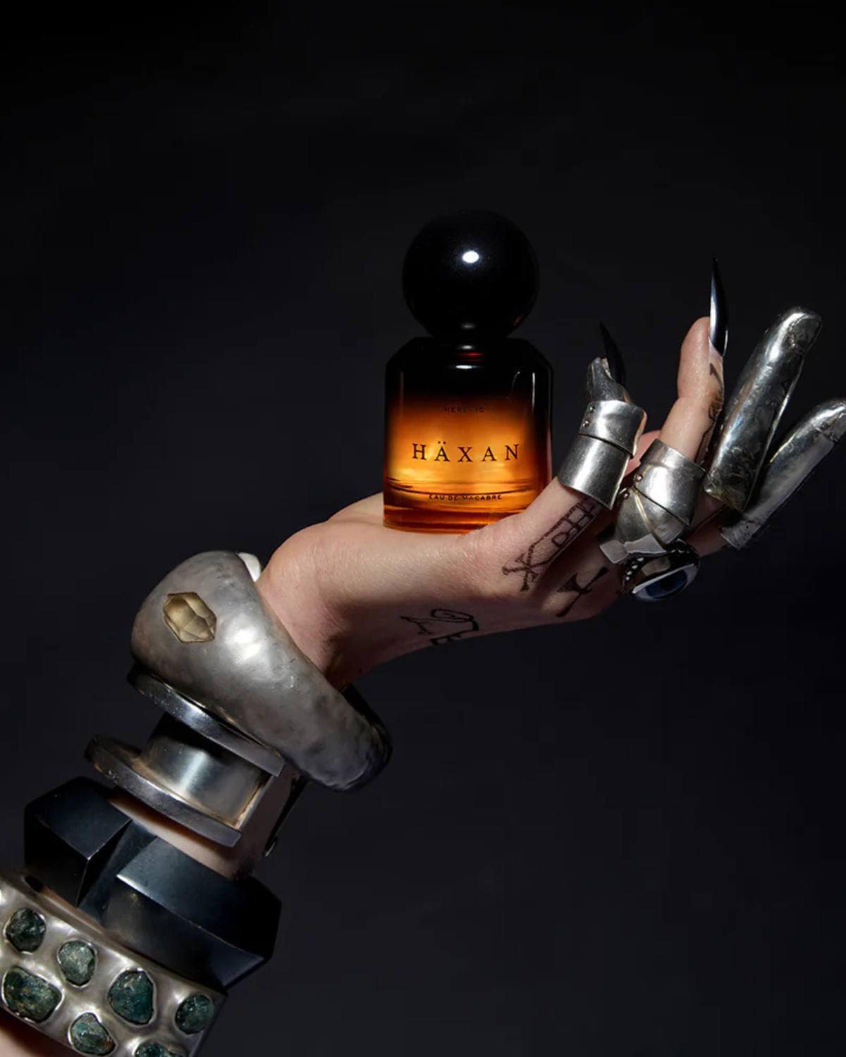 Heretic Parfum botanical fragrance made with natural perfume ingredients