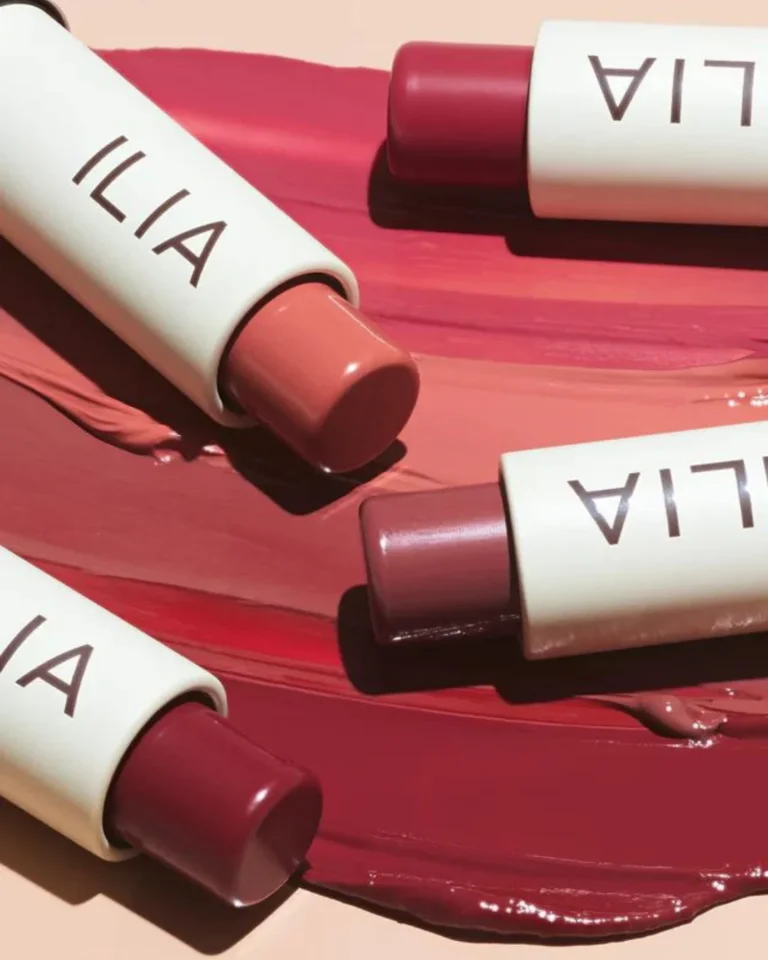 15 Best Natural and Organic Lipstick Brands For Your Non Toxic Beauty Routine