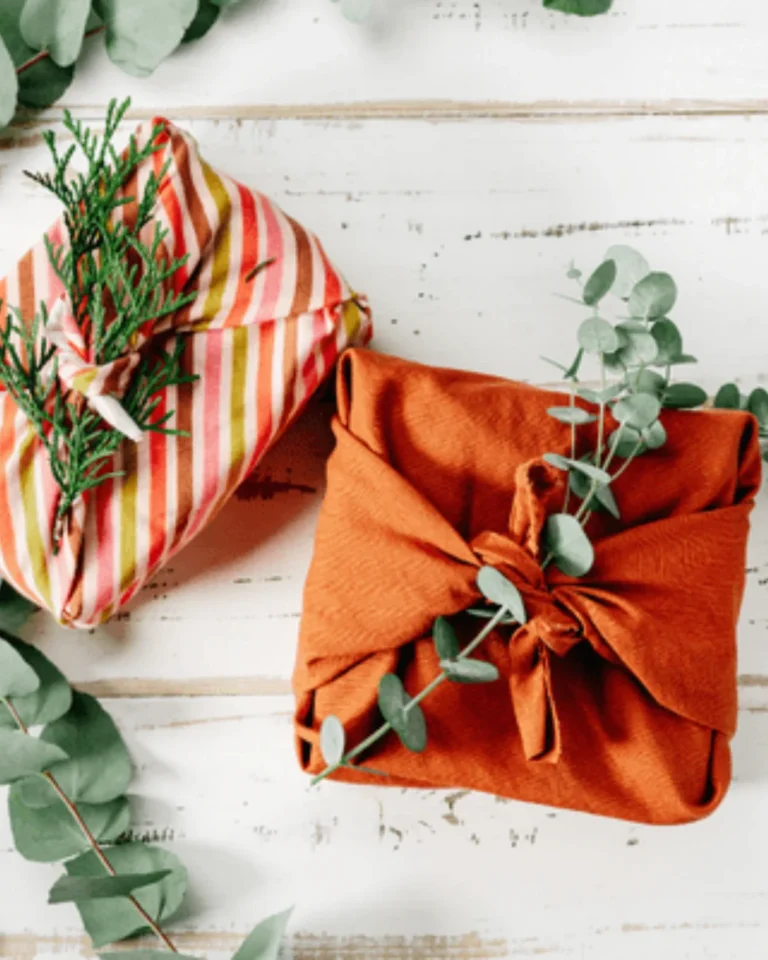 11 Best Zero Waste Gift Wrapping Ideas For An Eco Friendly Christmas
