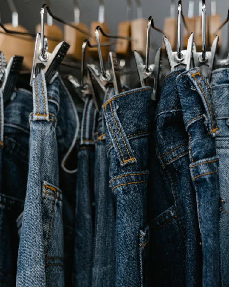 Can Denim Ever Be Sustainable? + How Mud Jeans Is Changing The Industry!