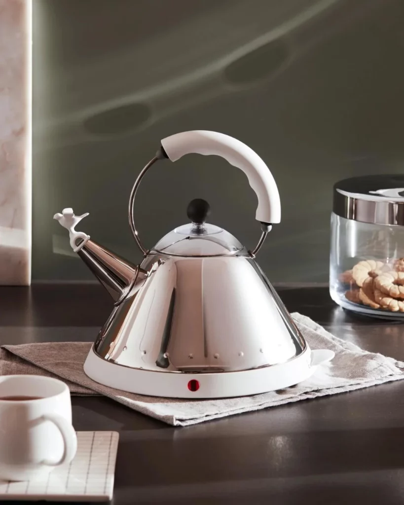 7 Cleanest Non-Toxic Tea Kettles (China/ Plastic-Free)