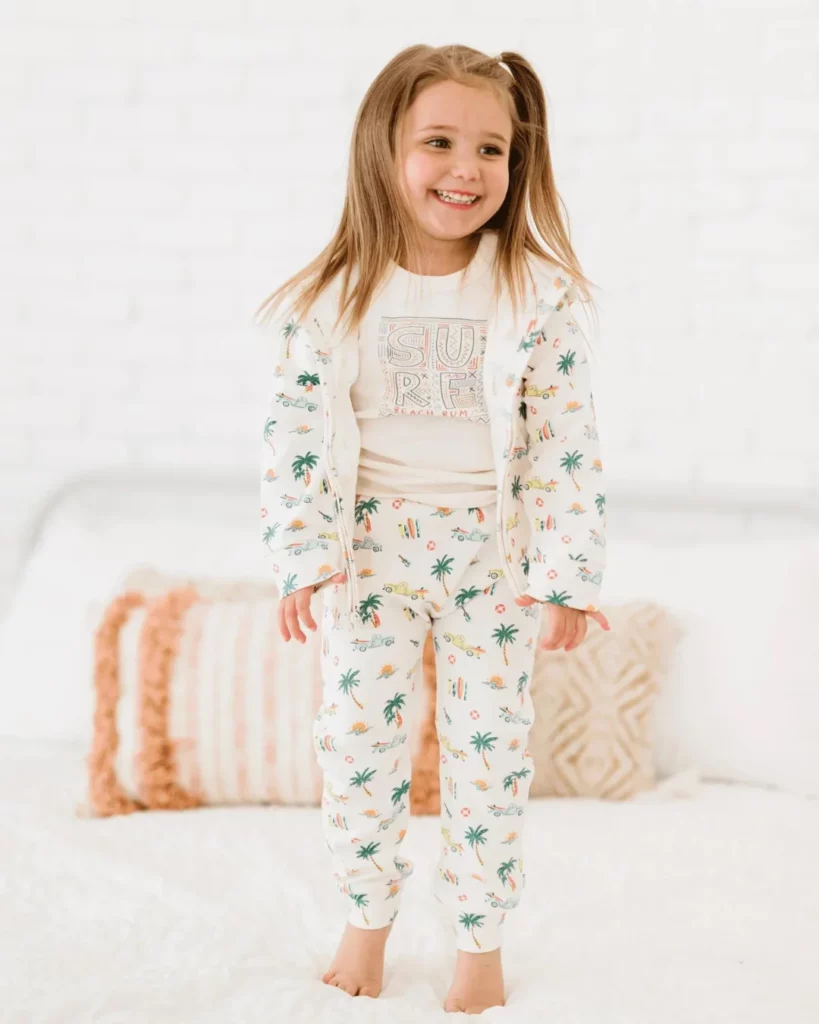 Earth-friendly children's clothing options