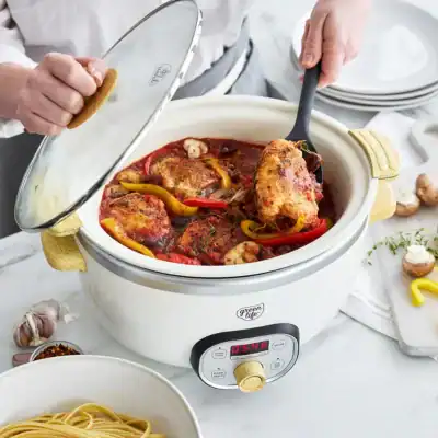 GreenLife Healthy 8 quart slow cooker in cream with PFAS-free ceramic nonstick coating and non-toxic design.
