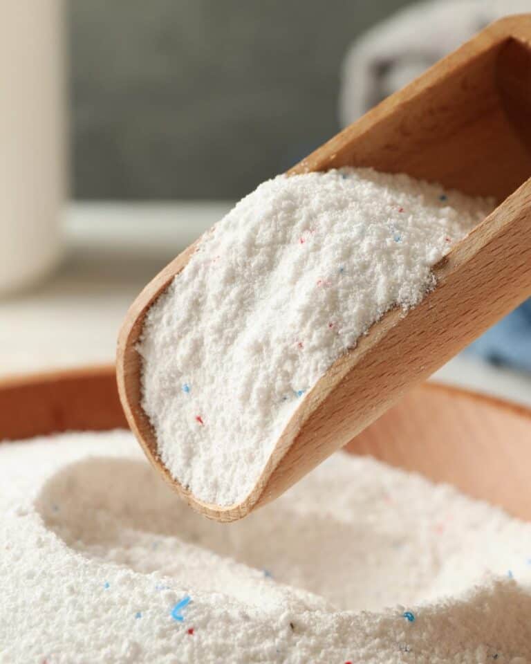 3 Best DIY Non-Toxic Laundry Detergents You Can Make At Home!