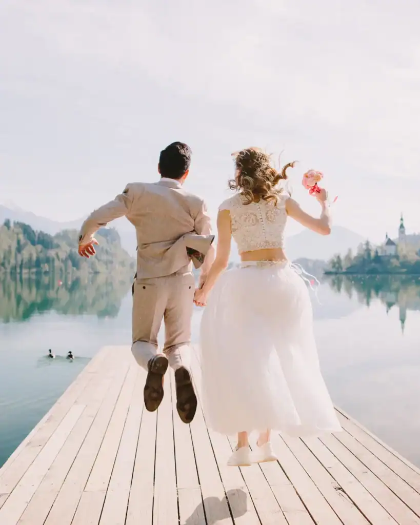 sustainable wedding ideas for honeymoon