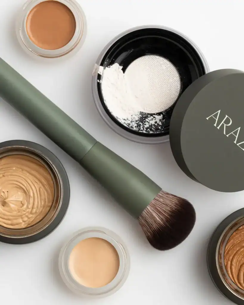 Araza Beauty organic makeup made with fruit-based ingredients, mineral pigments, and nourishing plant oils.