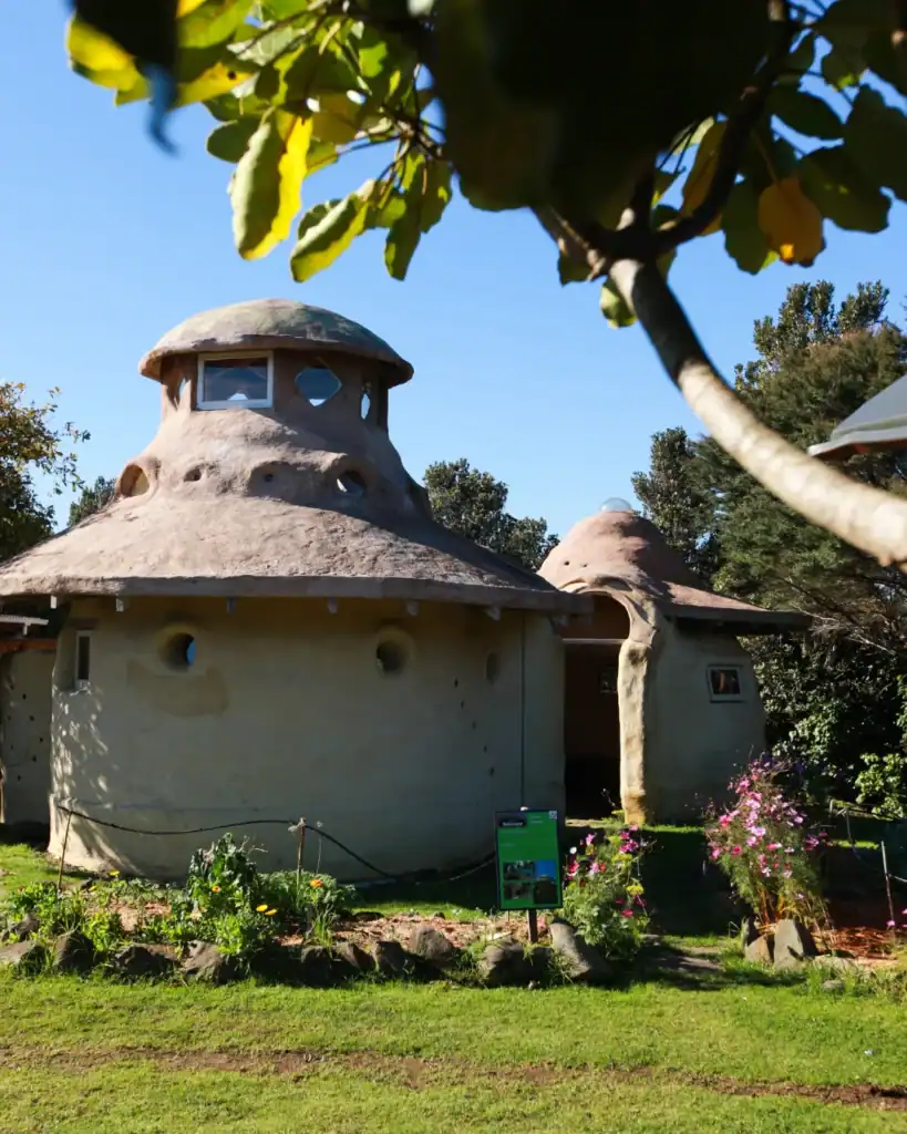 Zero-Waste Hostels