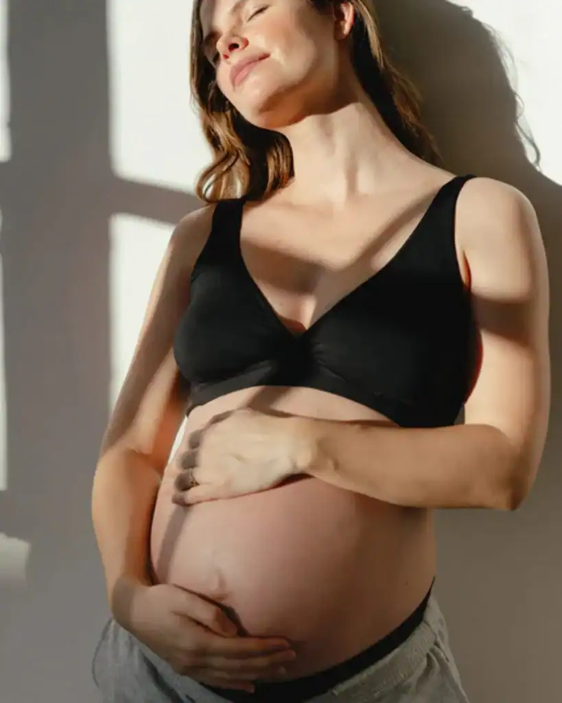 Best Maternity Clothing Brands 2025