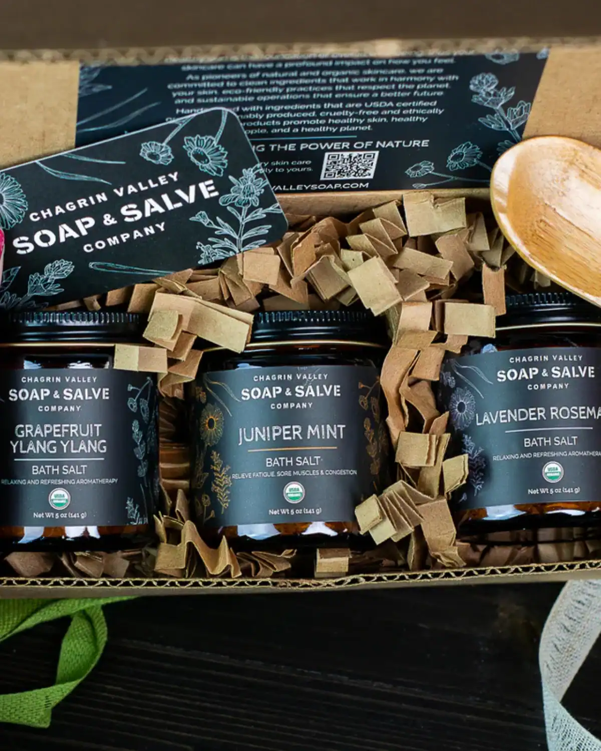 Chagrin Valley organic bath salts with Himalayan and sea salt, soothing toxin-free bath time gift for Mom.