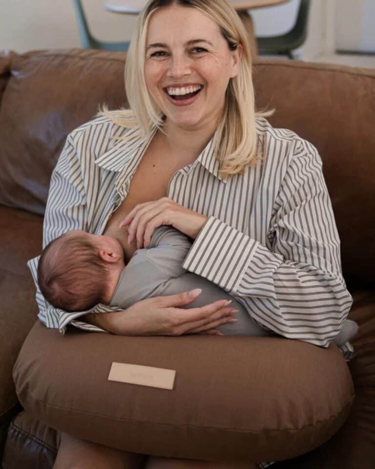 5 Best Non-Toxic Nursing Pillows (Organic & GOTS Certified) 2026