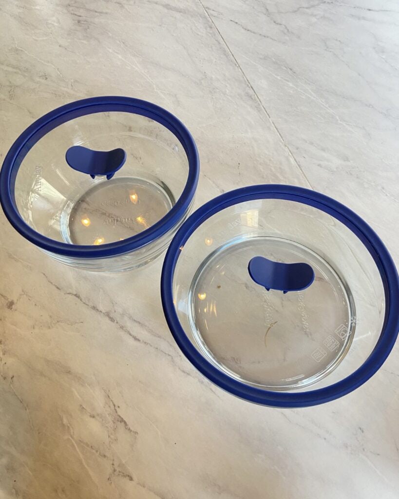 Close-up of Anyday borosilicate glass bowl and food-grade silicone gasket