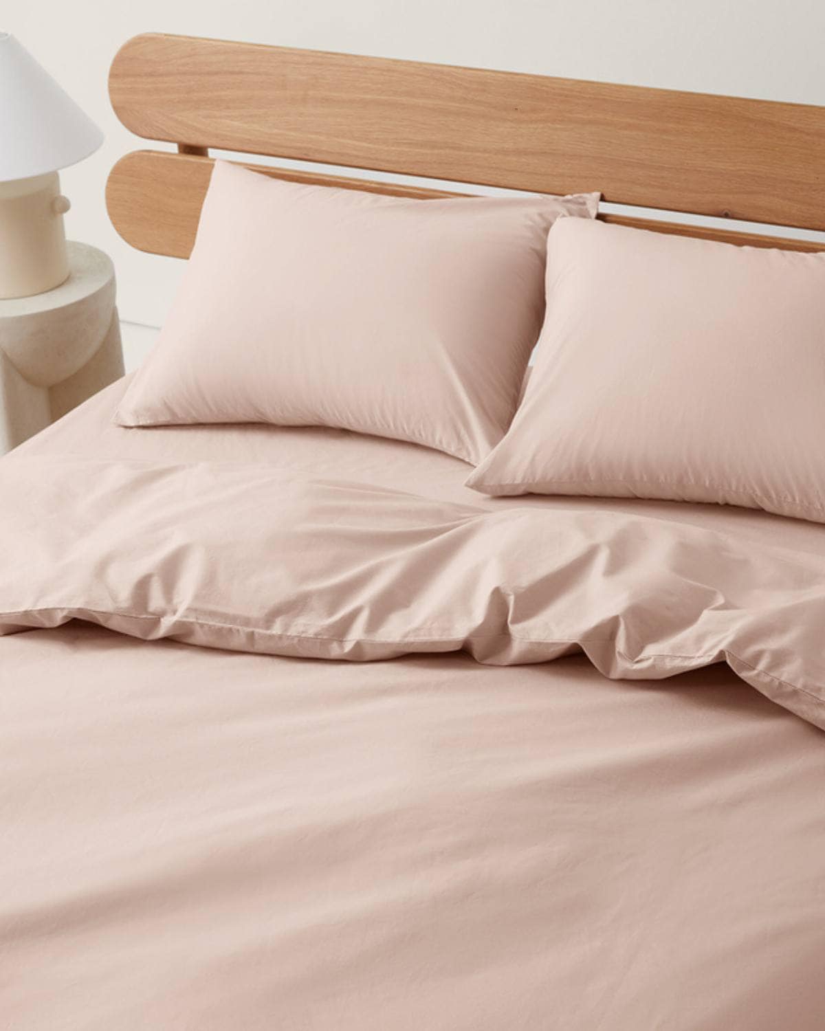 Pact non-toxic bedding made from GOTS-certified organic cotton sheets and pillowcases