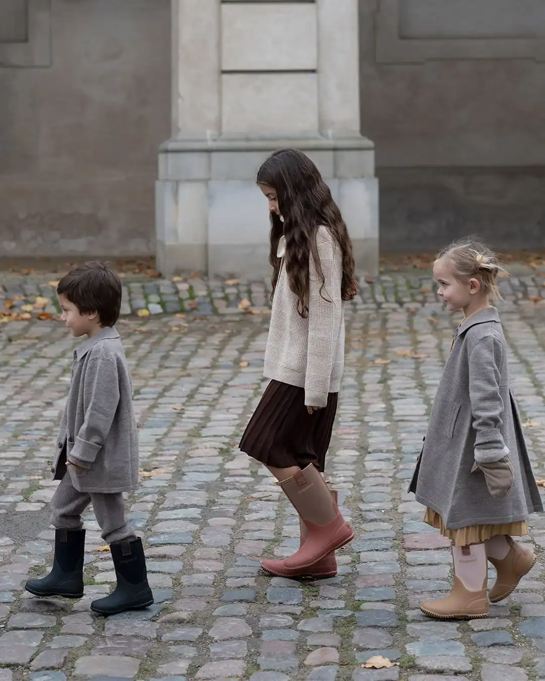 Bisgaard kids rain boots, natural rubber, wool lining, cold weather boots.