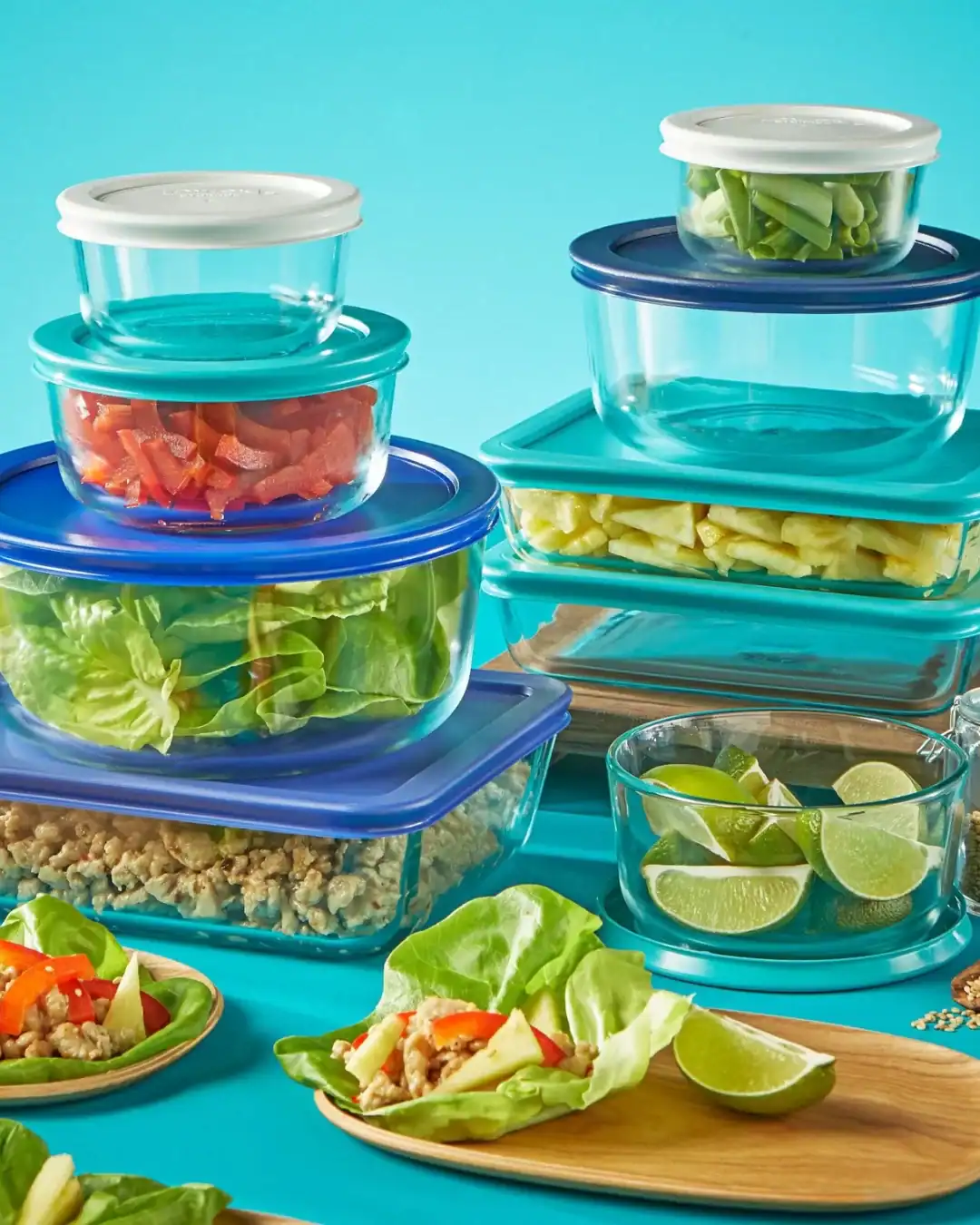 Pyrex glass food storage containers with lids for leftovers and meal prep.
