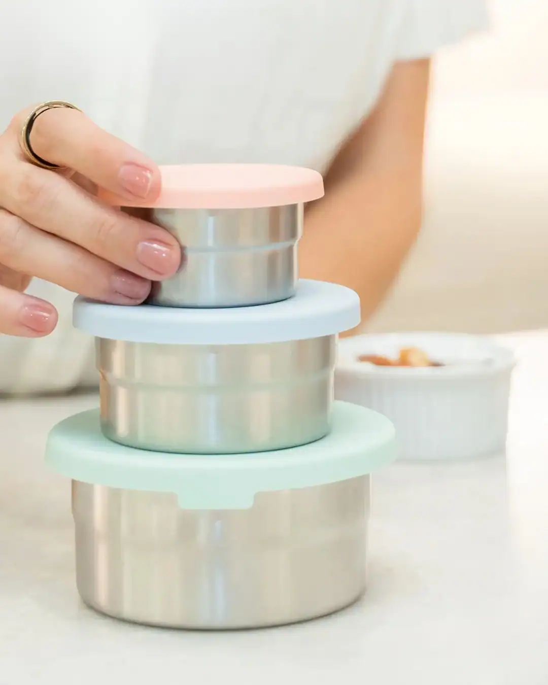 WeeSprout stainless steel small food storage containers for snacks and kids' meals.
