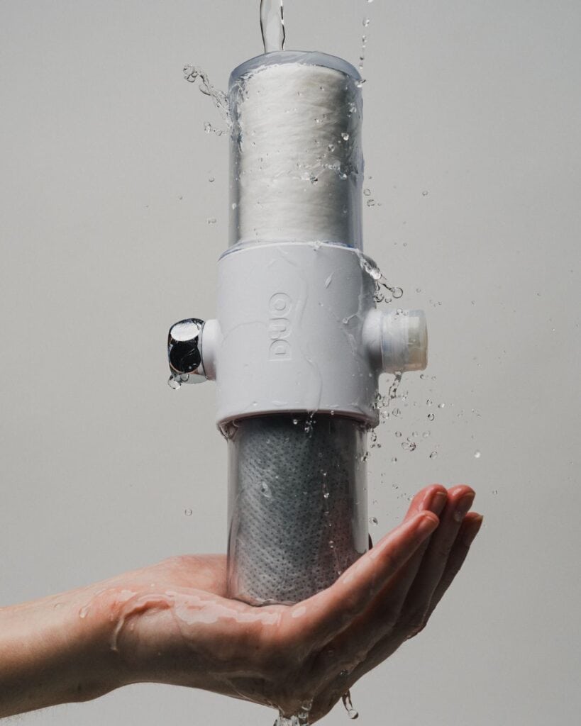 Weddell Duo shower filter showing its dual-stage design for reducing chlorine, PFAS and particulates.